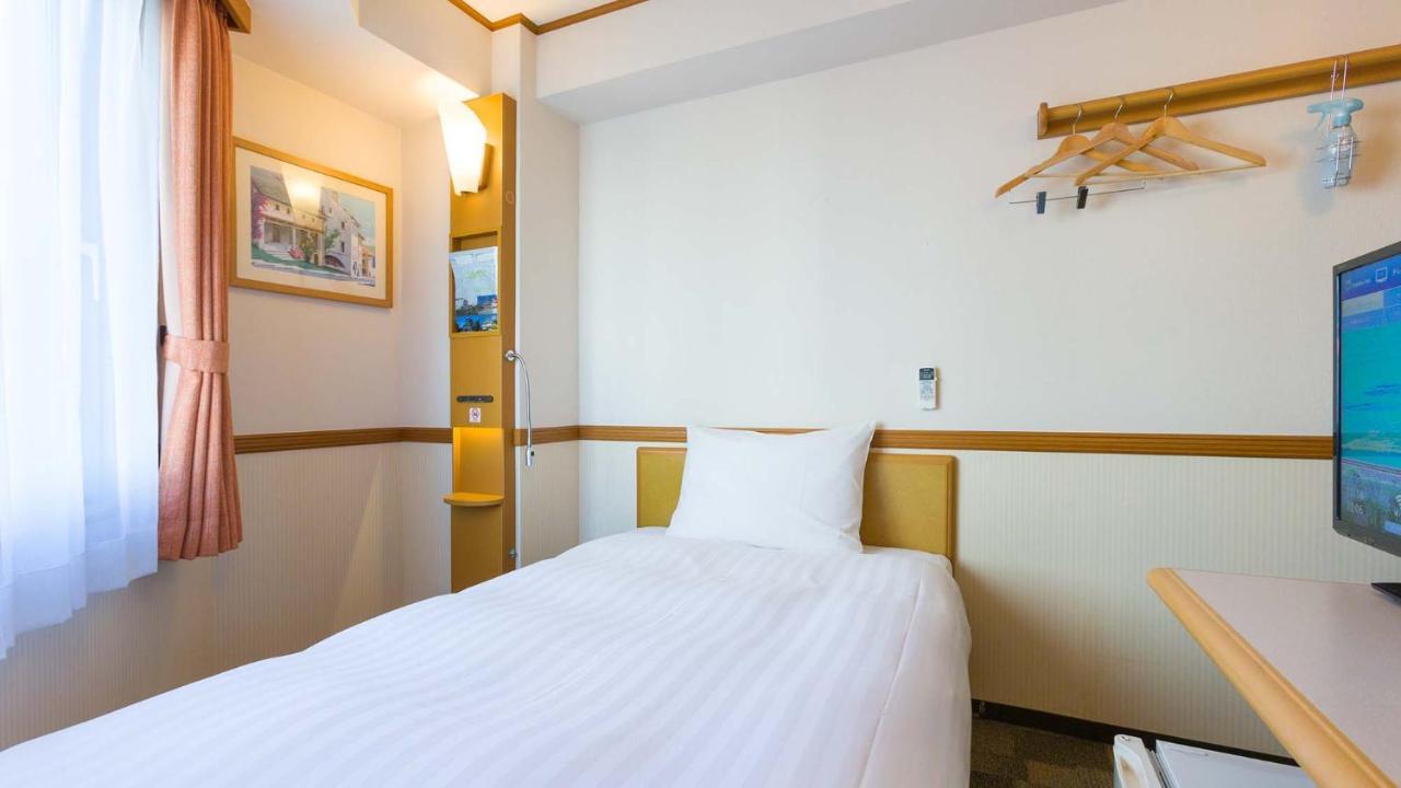 Toyoko Inn Osaka Tsuruhashi Ekimae Bagian luar foto
