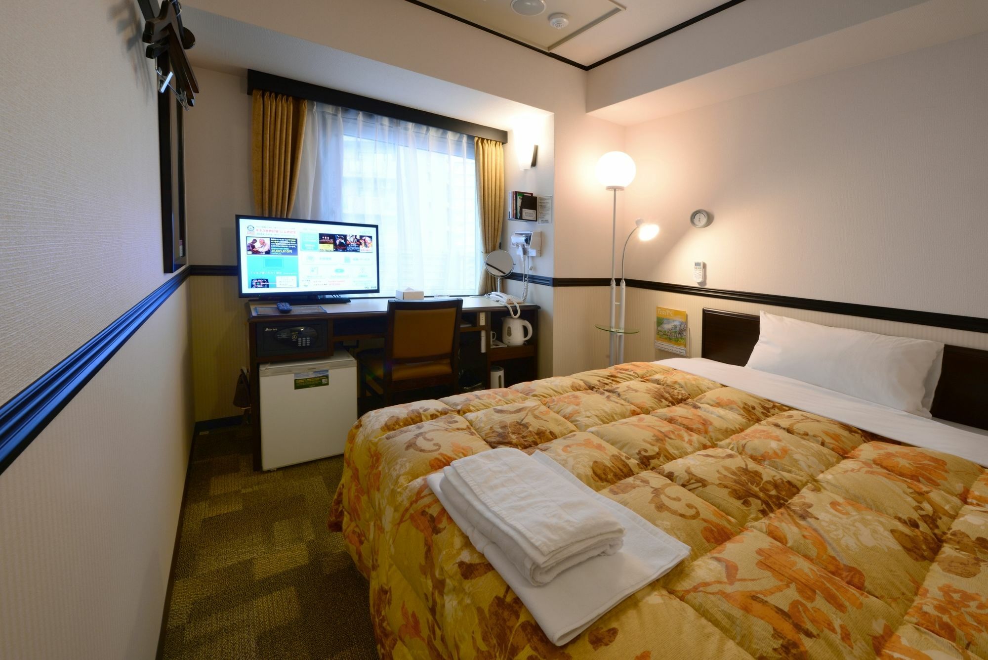 Toyoko Inn Osaka Tsuruhashi Ekimae Bagian luar foto