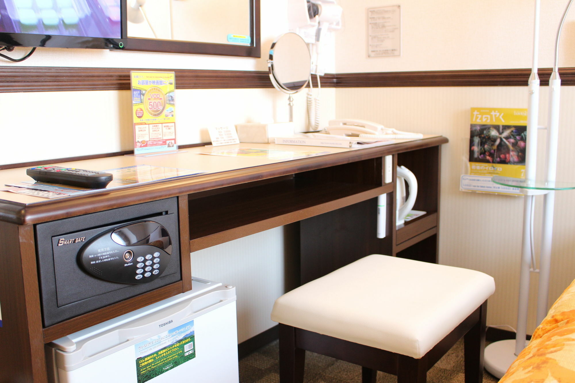 Toyoko Inn Osaka Tsuruhashi Ekimae Bagian luar foto